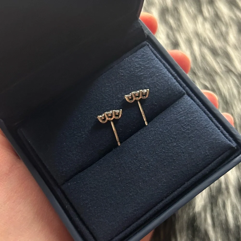 PANDORA 3 Stud Earring - Picture 3 of 4